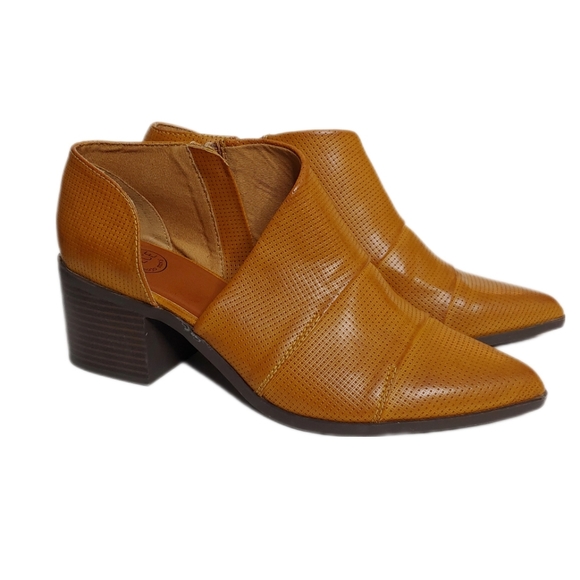 Dolce by Mojo Moxy Tan Orange Ankle Booties Size 8.5 - Picture 2 of 11